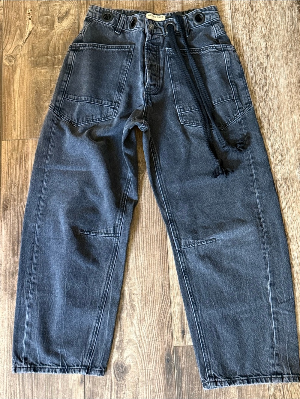 We The Free Low-Slung Moxie Barrel Jeans - Black